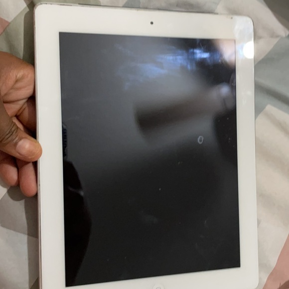 iPad - Picture 4 of 5